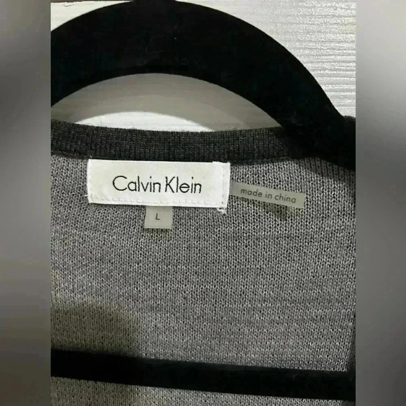 Calvin Klein Wool Blend Gray Buckled Cardigan size Large - Picture 3 of 4
